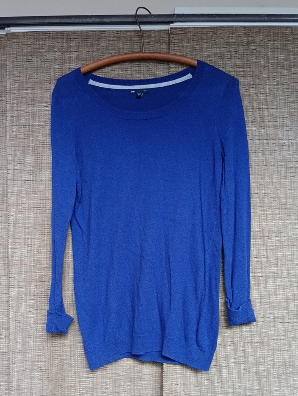 GAP Women's Royal Blue Long Sleeve Crewneck Top